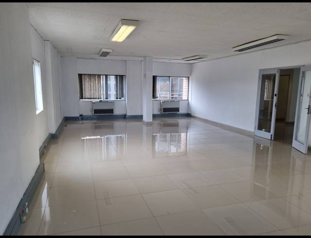 72.80M² OFFICE TO LET IN NELSPRUIT CENTRAL